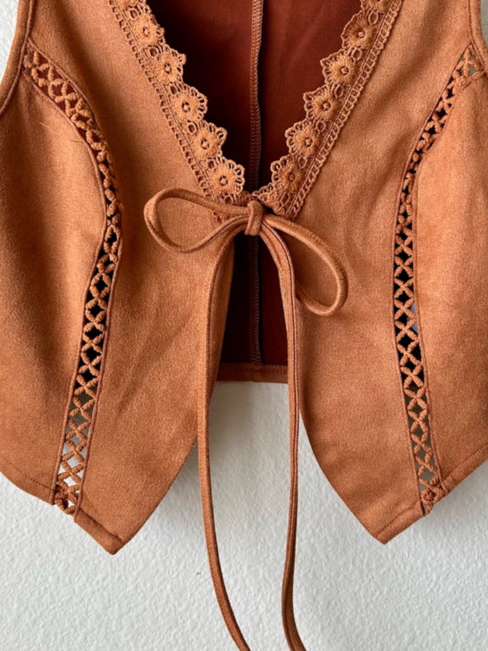Faux Suede Vest Rustic Burnt Orange Crochet Trim Accent Tie Front Western Small - Picture 4 of 9